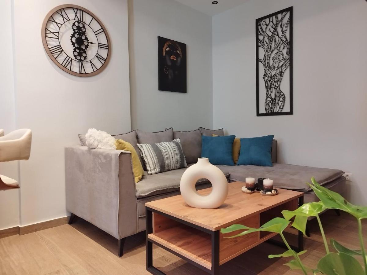Luxurious Apartment In The Heart Of Town ! Loutráki Exterior foto