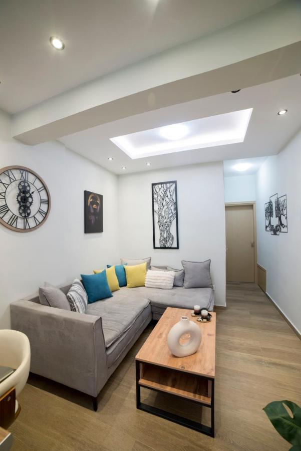 Luxurious Apartment In The Heart Of Town ! Loutráki Exterior foto